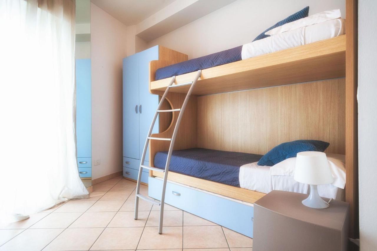 Aparthotel Residenza Alma Riccione Exterior foto